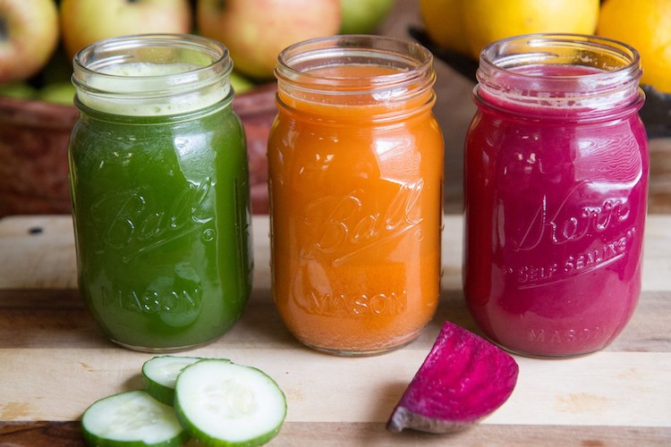 Beginner's Guide To Juicing : Everything You Need to Get Started!