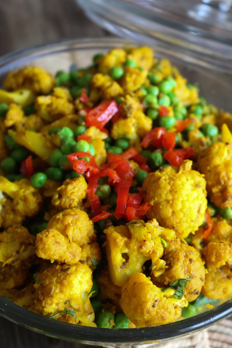 Indian Spiced Cauliflower & Peas | www.LiveSimplyNatural.com